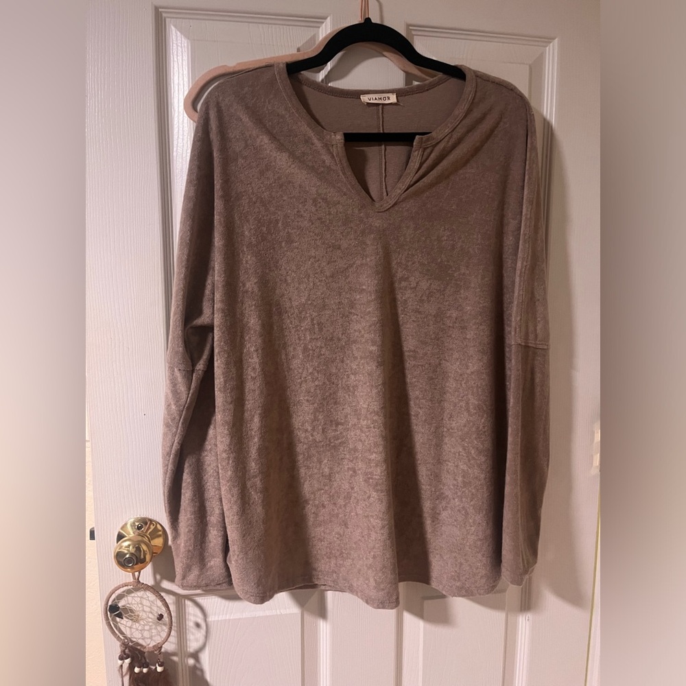 Woman’s blouse